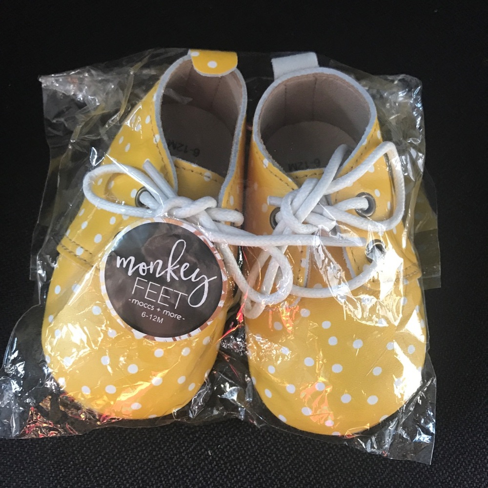 Monkey Feet oxford baby shoes